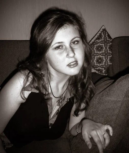 Genç Bir Kız Özel Hayatındaki Intihar Sorunları Olumsuz Duygular Hakkında — Stok fotoğraf