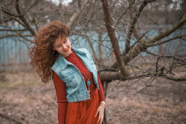 Herbst Modischen Stil Und Kleidung Detail Für Moderne Dame Ideen — Stockfoto