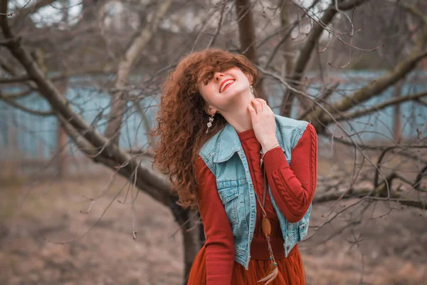 Herbst Modischen Stil Und Kleidung Detail Für Moderne Dame Ideen — Stockfoto