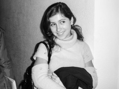 Genç, basit Avrupalı kız öğrenci, yaşam tarzı gençleri. Küçük bir kasabadan portre kızı, eski usul.