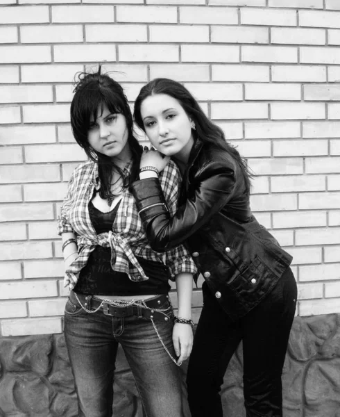 Δύο Νεαρές Έφηβες Λοατκι — Φωτογραφία Αρχείου