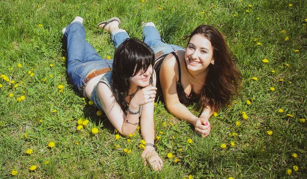 Casal Meninas Adolescentes Comunidade Lgbtq — Fotografia de Stock