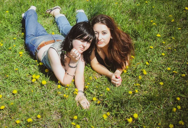 Coppia Giovani Ragazze Adolescenti Comunità Lgbtq — Foto Stock