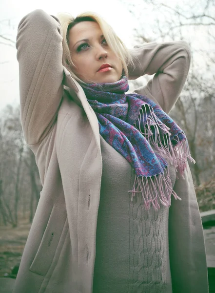 Schöne Size Amerikanerin Mantel Modischer Herbst Frühling Stil Für Damen — Stockfoto