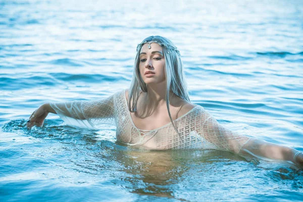 Antigua Magia Europea Escena Pagana Mística Mujer Lago Rituales Magia —  Fotos de Stock