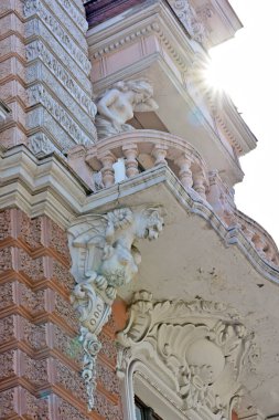 Avrupa mimarisinin ayrıntıları, Eski Avrupa 'da tatiller. İlginç görüntüler