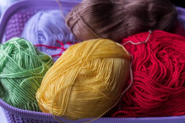 El yapımı iş için örülmüş ilginç bir set. El işi kavramı.