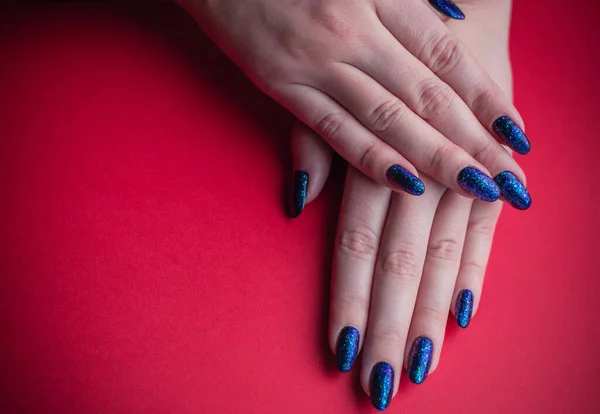 Manicura Brilhante Ideias Para Mulheres Beleza Cuidado Mãos Unhas — Fotografia de Stock