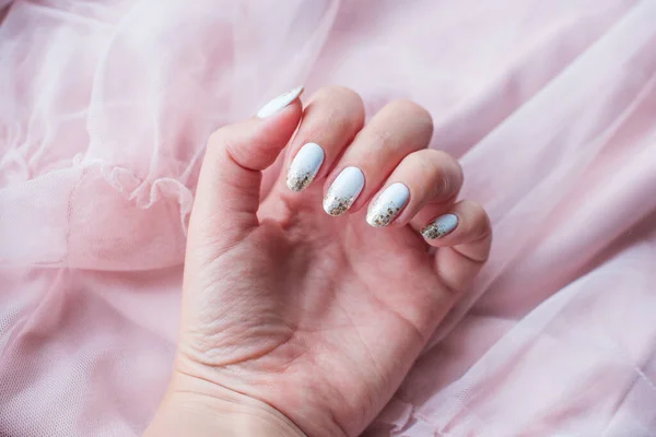 Heldere Manicure Voorjaar Ideeën Voor Vrouwen Schoonheid Zorg Voor Handen — Stockfoto