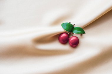 Klasik güzel aksesuarlar. Hanımlar için ilham, kadınlar için hediyeler, sevgililer günü