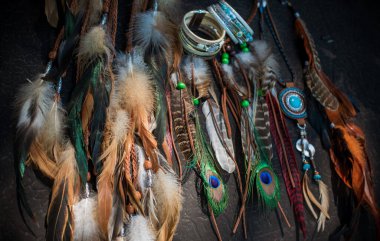 Boho doğal aksesuarları. Kadın Bohem Moda Detayları