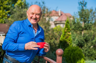 Olgun yaşlı adam hayatı, yaşam tarzı konsepti yaşlı insanlar, hayat parçaları.