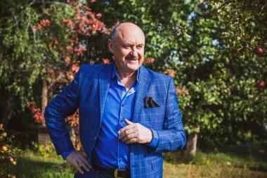 Olgun yaşlı adam hayatı, yaşam tarzı konsepti yaşlı insanlar, hayat parçaları.