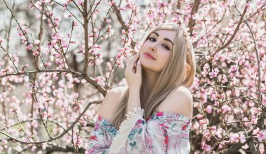 Bahçedeki elf kadın, kostüm, Cadılar Bayramı, fikirler