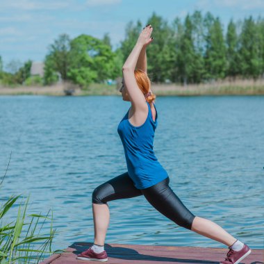 Kadın eğitimi, doğada egzersiz yapma, kilo verme sağlık zamanı, karantina sonrası şekil verme.