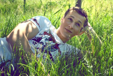 Modern yakışıklı adam, klasik portre, modern insanların yaşam tarzı.