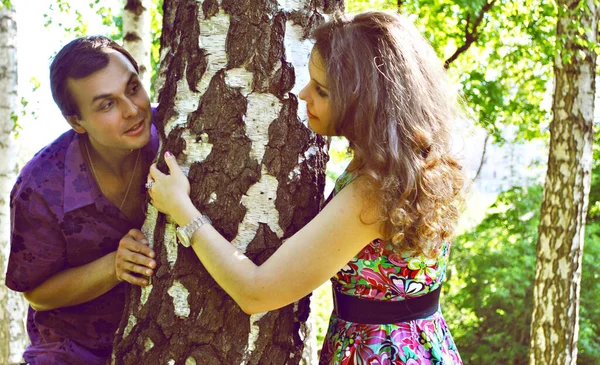 Dois Jovens Parque Felizes Por Verem Valores Familiares História Amor — Fotografia de Stock