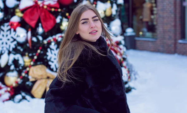 Mulher Moderna Moda Com Cabelo Loiro Longo Estilo Mistura Casual — Fotografia de Stock