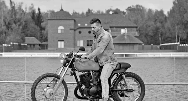 Handsome Young Guy Retro Bike Outdoor Portrait Vintagecasual Style Man — Stock Photo, Image