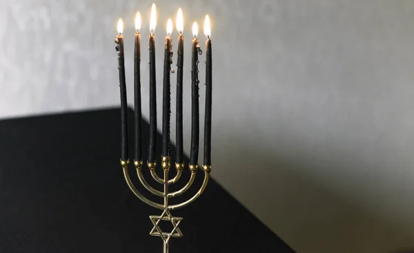 Menora Mit Dunklen Kerzen Ritualen Und Magischer Zeit — Stockfoto