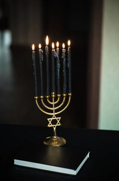 Menorah Med Mörka Ljus Ritualer Och Magisk Tid — Stockfoto