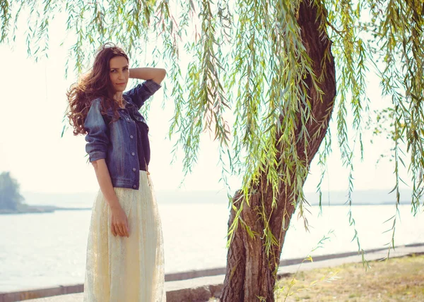 Mulher Madura Férias Descanso Natureza Estilo Vida Mulher Meia Idade — Fotografia de Stock