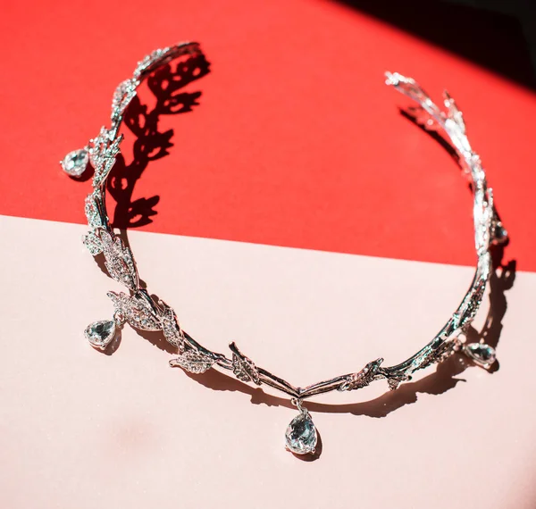 Tiara Diadem Para Mulheres Acessórios Extravagantes Detalhes Bastante Moda Olhada — Fotografia de Stock