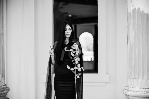 Mujer Vestido Largo Negro Estilo Gótico Mujer Clásica Gótica Estilo —  Fotos de Stock
