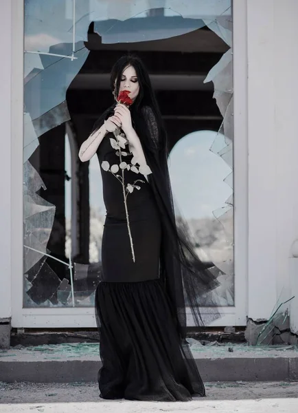Vrouw Zwarte Lange Jurk Gotische Stijl Klassieke Dame Gothic Victoriaanse — Stockfoto