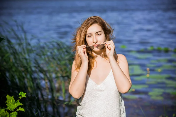 Tendenza Naturale Senza Trucco Bellezza Femminile Senza Filtro Senza Ritocco — Foto Stock