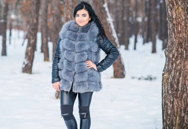 Woman Grey Fur Coat Walk Forest Winter Day Outdoors Ladies — Stock Photo, Image