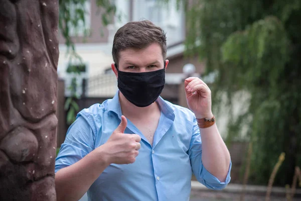 Distance Sociale Arrêtez Virus Jeune Homme Textile Noir Masque Coton — Photo