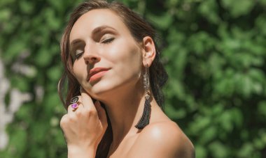  Aksesuar ve mücevher, güzellik ve moda konsept 