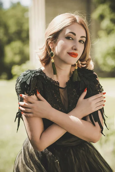 Evening Dress Concept Redhead Woman Evening Dress Demonstrates Her Feminine — Stock Photo, Image