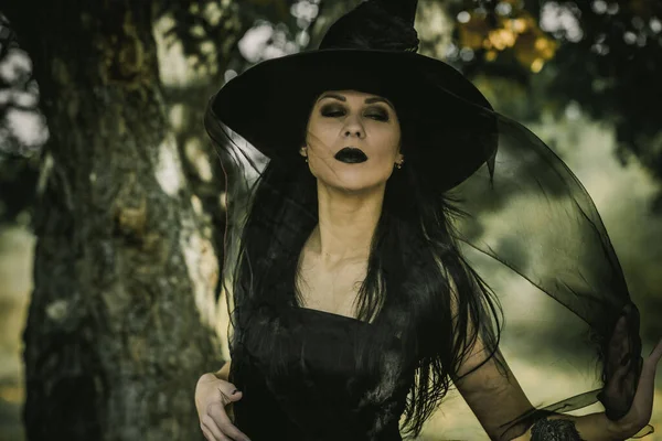 Gótikus Stílusú Boszorkány Megjelenés Koncepció Egyszerű Halloween Ötletek — Stock Fotó