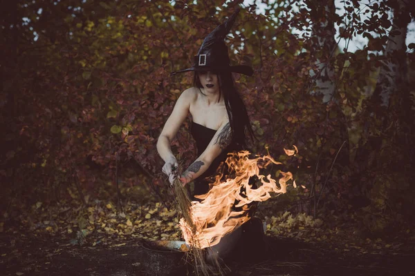 Femme Look Sorcière Style Gothique Concept Idées Simples Halloween — Photo