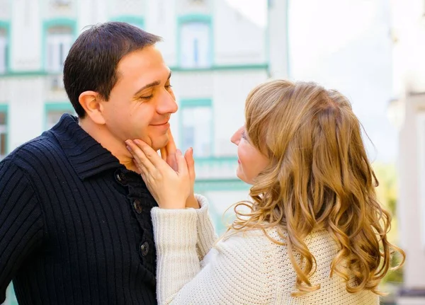 Happy Middle Age Couple Love Having Fun Outdoors Smiling Romantic — Stock Photo, Image