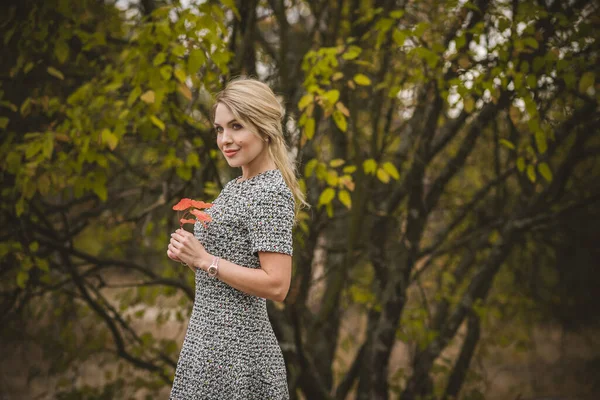 Herbst Herbstsaison Lässiger Stil Für Frauen Modische Kleidung Und Outfit — Stockfoto