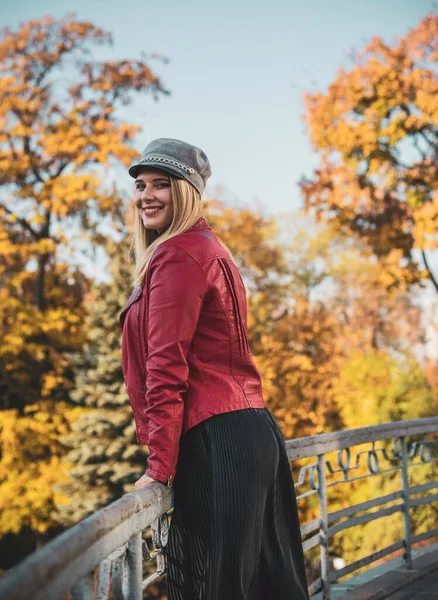 Herbst Herbst Lässiger Stil Für Size Frauen Modische Kleidung Und — Stockfoto