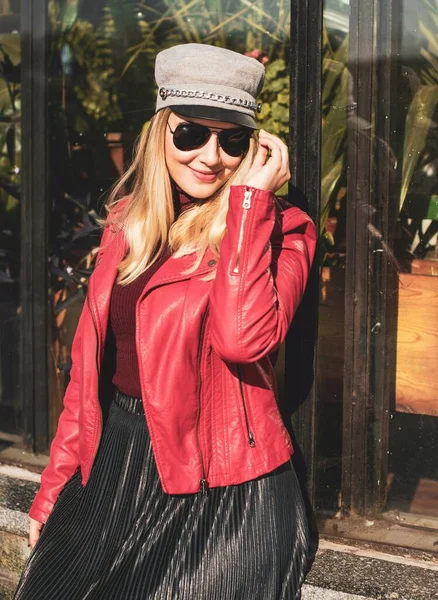 Sonbahar - sonbahar sezonu, büyük beden kadınlar için günlük tarz. Moda kıyafetleri ve kıyafet malzemeleri.