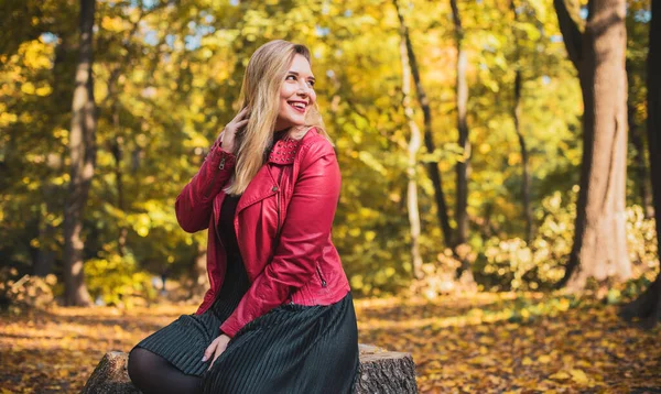 Herfst Herfstseizoen Casual Stijl Voor Size Vrouwen Modieuze Kleding Outfit — Stockfoto