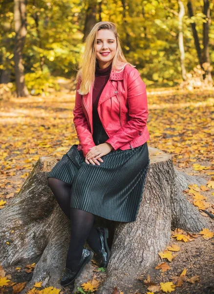 Herbst Herbst Lässiger Stil Für Size Frauen Modische Kleidung Und — Stockfoto