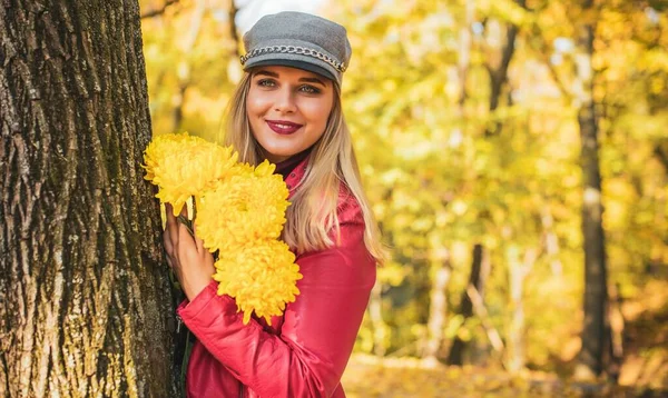 Jesień Sezon Jesienny Styl Casual Dla Size Kobiet Modne Ubrania — Zdjęcie stockowe