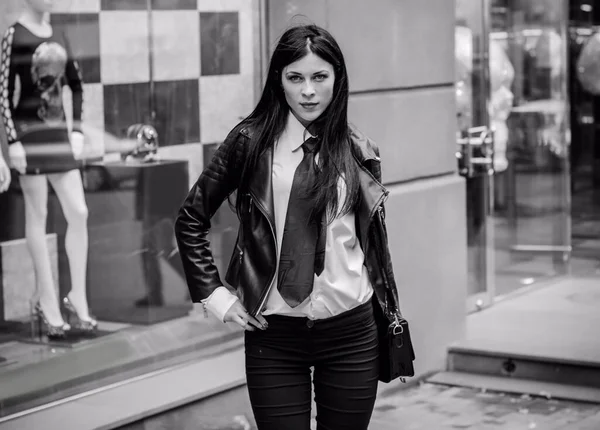 Shopping Affärskvinna Stad Europa Stadsgator Lady Morern Kostym Bär Fashionabla — Stockfoto