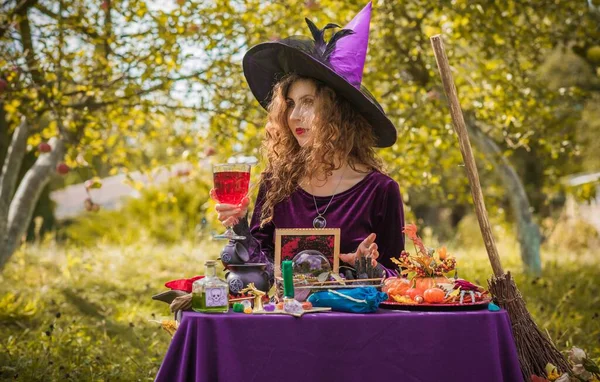Μαγικό Παιχνίδι Ιδέες Για Πάρτι Του Halloween Έννοια Των Διακοπών — Φωτογραφία Αρχείου