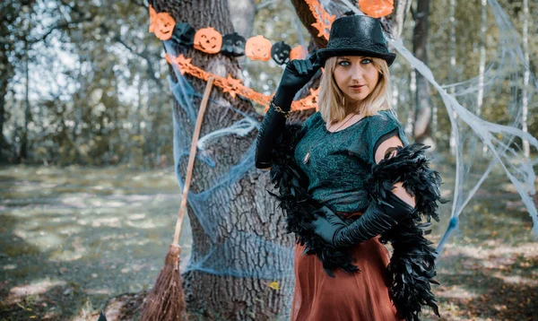 Čaroděj Cosplay Nápady Halloweenskou Párty Koncept Podzimních Prázdnin Žena Kostýmech — Stock fotografie