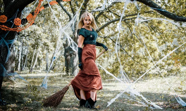 Čaroděj Cosplay Nápady Halloweenskou Párty Koncept Podzimních Prázdnin Žena Kostýmech — Stock fotografie