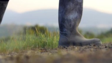 Sürükleme botu Dünya 'yı yavaş çekimde kaldırın