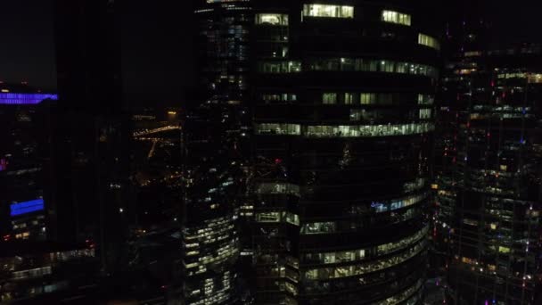 Nocne zdjęcia lotnicze z wieżowców Moscow International Business Centre. — Wideo stockowe