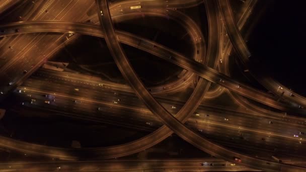Vue aérienne de la jonction de la route à Moscou la nuit — Video